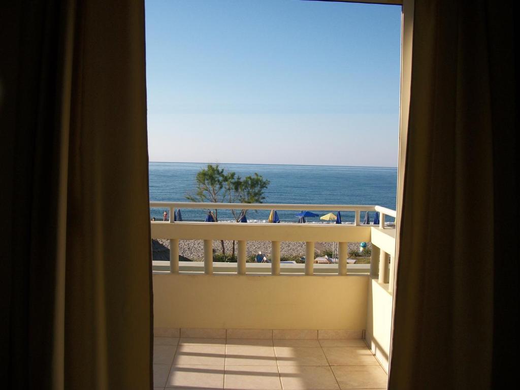 Hotel Platanias Mare Habitación foto